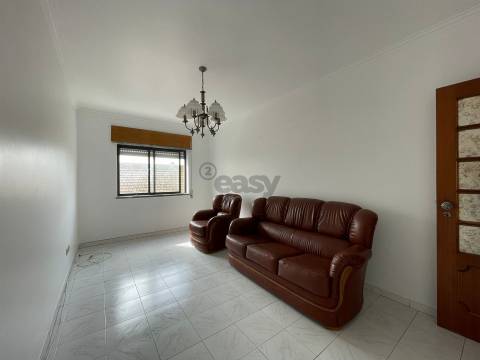 Apartamento T2 Arrendamento em Alhos Vedros,Moita