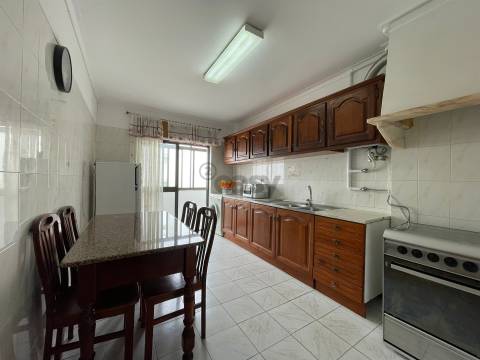 Apartamento T2 Arrendamento em Alhos Vedros,Moita