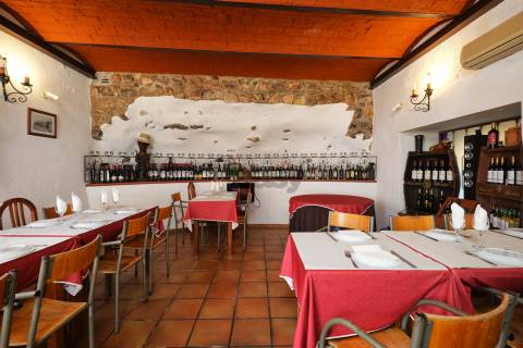 Restaurante Histórico nas Muralhas do Castelo de Borba - Alentejo
