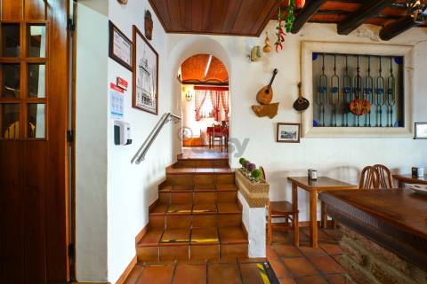 Restaurante Histórico nas Muralhas do Castelo de Borba - Alentejo