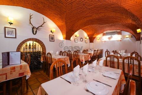 Restaurante Histórico nas Muralhas do Castelo de Borba - Alentejo