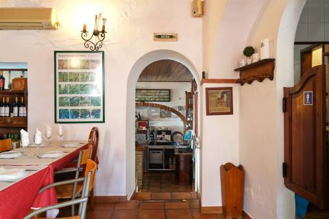 Restaurante Histórico nas Muralhas do Castelo de Borba - Alentejo