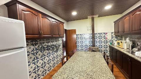 Quinta T3 com 3.780m2 Terreno, Pomar, Poço e Tranquilidade a 50 minutos de Lisboa em Vendas Novas