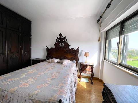 T2 na Venda Nova | A 300m do Metro Amadora Este | Pronto a Habitar