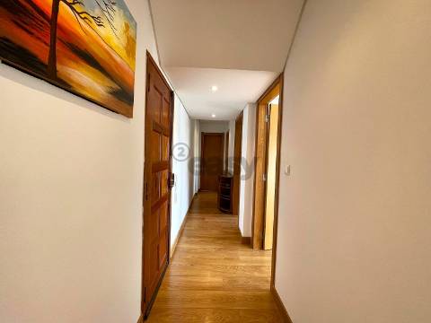 T2 na Venda Nova | A 300m do Metro Amadora Este | Pronto a Habitar