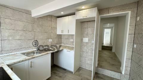 Moradia T2 Remodelada a estrear em Selmes