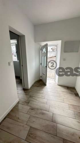 Moradia T2 Remodelada a estrear em Selmes