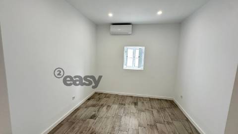 Moradia T2 Remodelada a estrear em Selmes