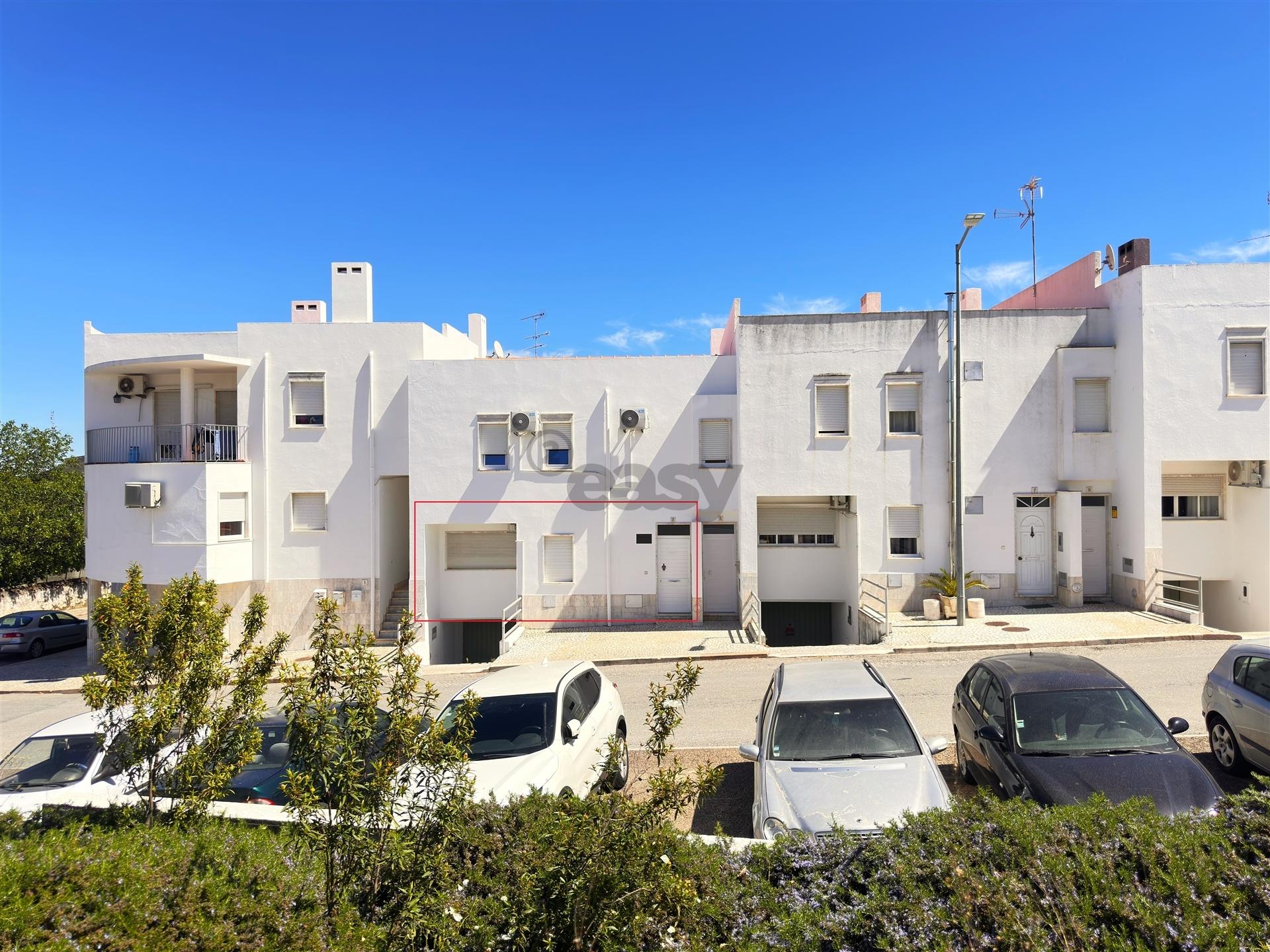 Apartamento T2 Rés do Chão em Borba – Excelente Estado, Potencial T3 e Localização Premium