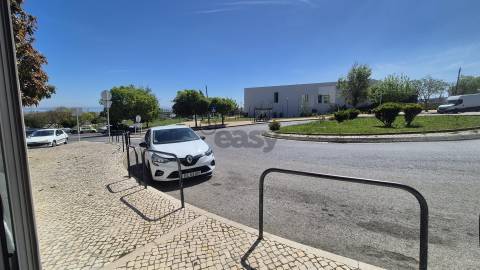 Café/Restaurante para trespasse no Catujal, Loures