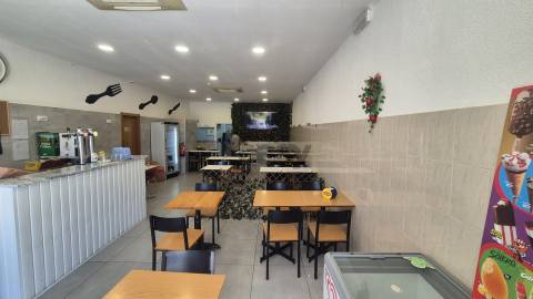 Café/Restaurante para trespasse no Catujal, Loures
