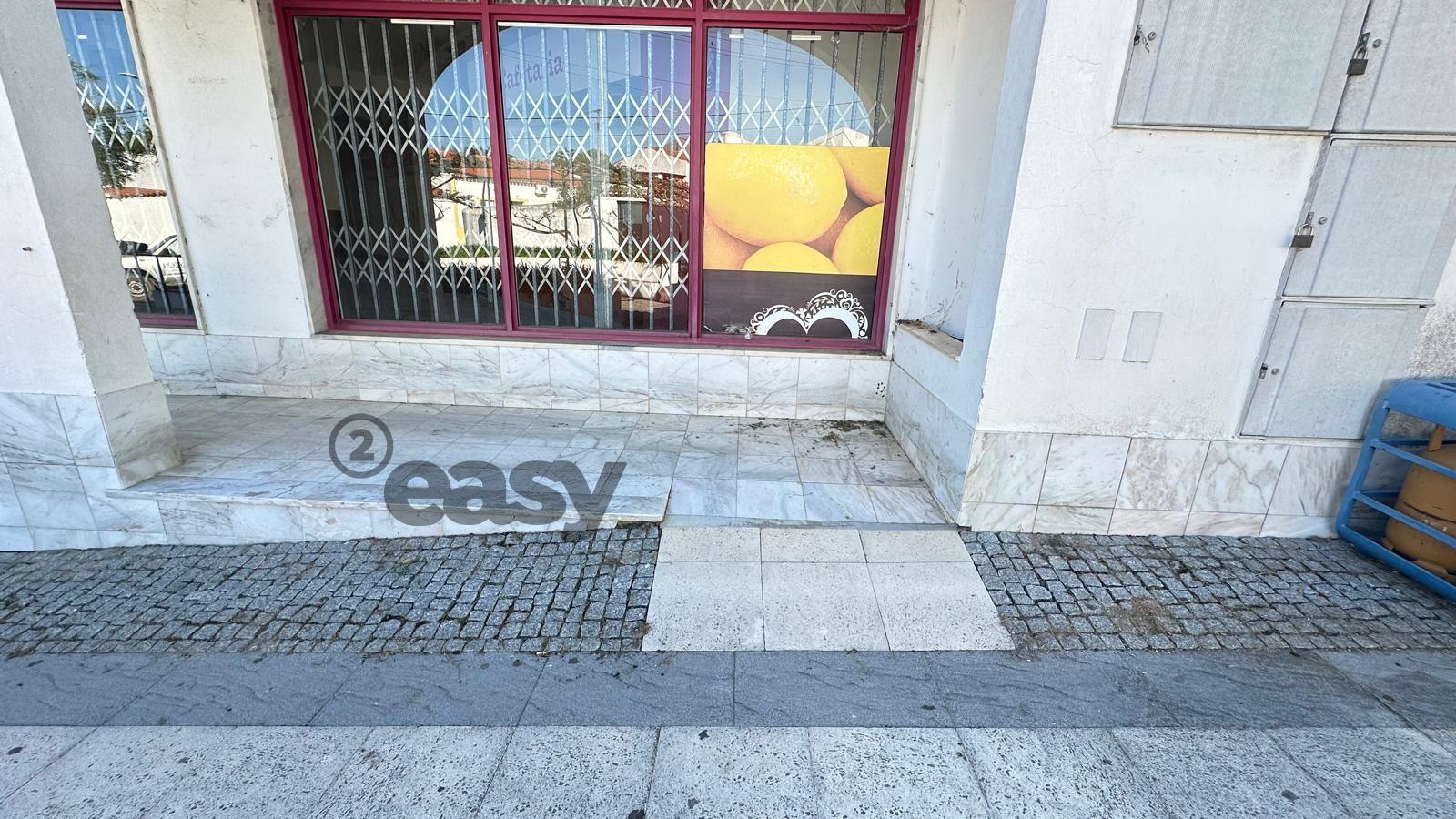 Grande Espaço Comercial em Portel