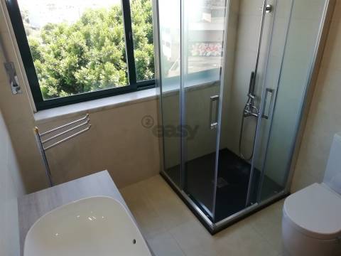 Apartamento T3 com Garagem e Arrecadação