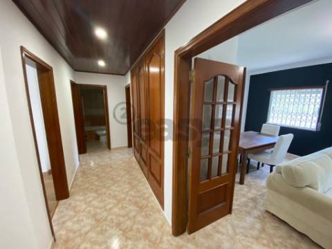 Arrenda-se Apartamento T3 – Quinta da Várzea - Sobreda