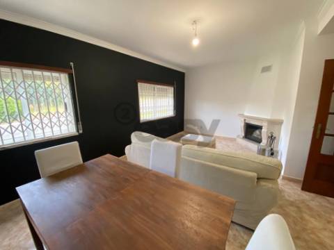Arrenda-se Apartamento T3 – Quinta da Várzea - Sobreda