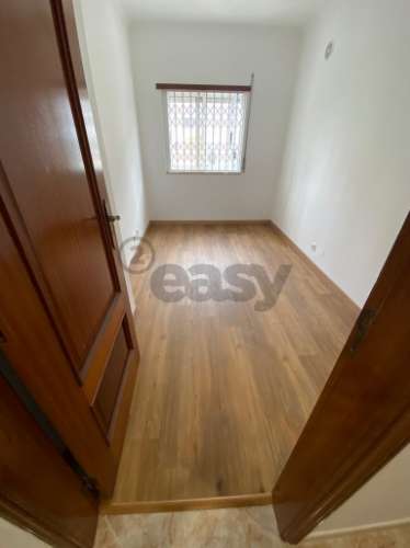 Arrenda-se Apartamento T3 – Quinta da Várzea - Sobreda