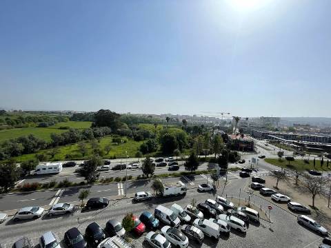 Apartamento T2 Arrendamento em Benfica,Lisboa