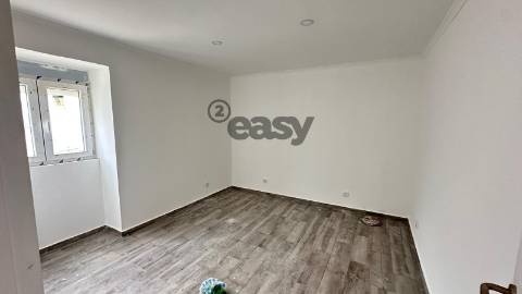 Moradia T2 Remodelada a estrear em Portel com muito espaço exterior