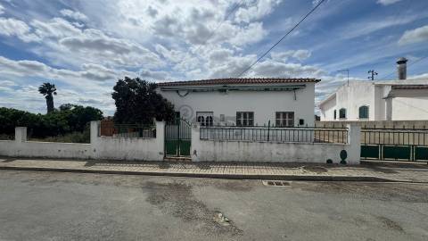Padaria, uma oportunidade única de arrendamento na vila de Entradas