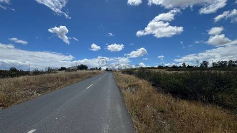 Terreno Urbano para Construção com 1685m2 , São João dos Caldeireiros, Mértola