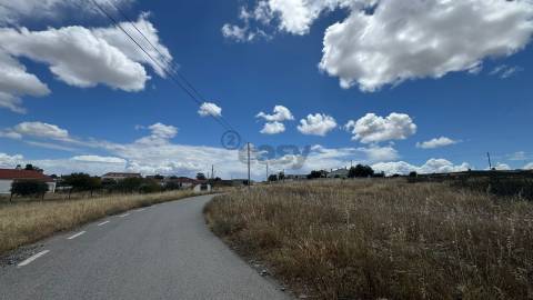 Terreno Urbano para Construção com 1685m2 , São João dos Caldeireiros, Mértola