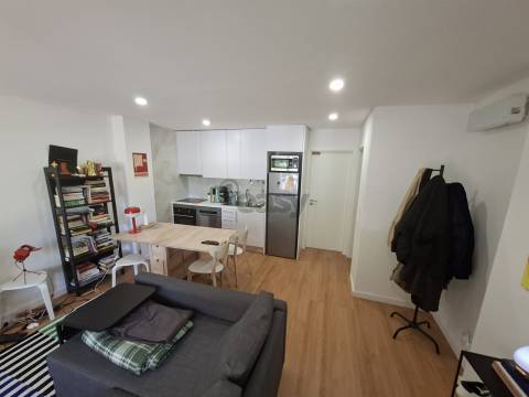 Apartamento T1 Idanha - Belas