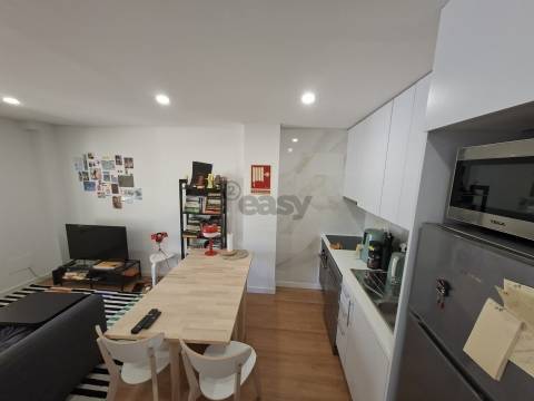 Apartamento T1 Idanha - Belas