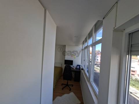 Apartamento T1 Idanha - Belas