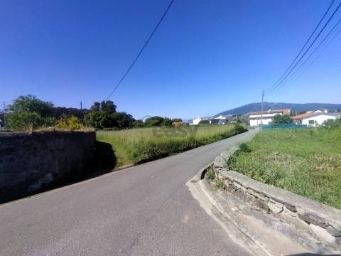 Terreno 515m² em Seixas: Construa Até 330m² (PIP em Curso)
