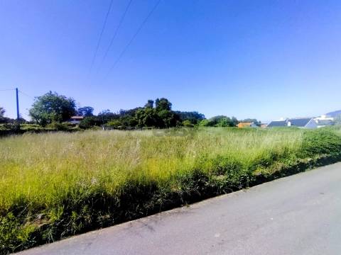 Terreno 515m² em Seixas: Construa Até 330m² (PIP em Curso)