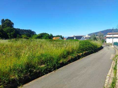 Terreno 515m² em Seixas: Construa Até 330m² (PIP em Curso)