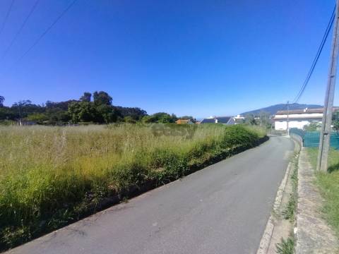 Terreno 515m² em Seixas: Construa Até 330m² (PIP em Curso)