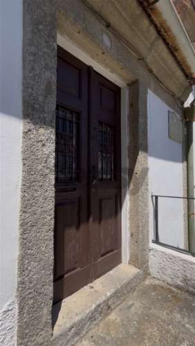 Moradia T9 para Venda na Foz do Douro, Porto | Investimento