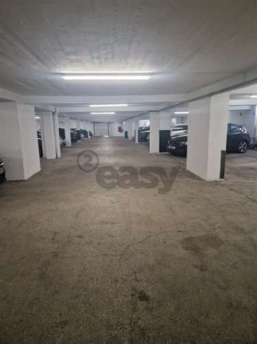 Apartamento T3 em Odivelas com lugar de parqueamento e arrecadação, vista desafogada e panorâmica