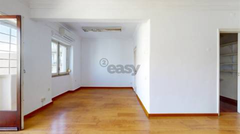 Escritório T5 no Conde Redondo em Lisboa