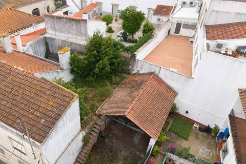 Imóvel para Remodelação total no centro Histórico do Cartaxo