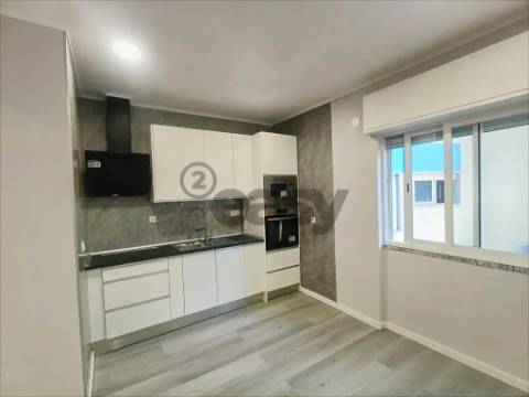 T1 muito central na Amadora remodelado