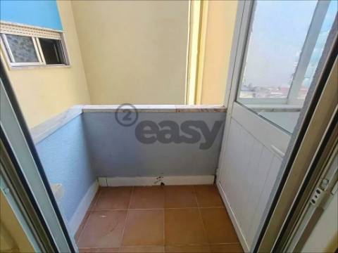 T1 muito central na Amadora remodelado