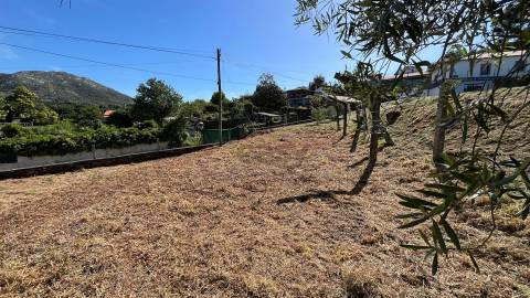 Terreno Premium Vilar de Mouros 360m² | Projeto Aprovado
