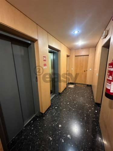 Apartamento T2 Mobiliado e Equipado com parqueamento na Alta de Lisboa