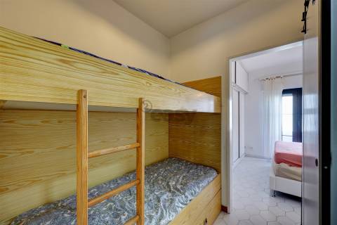 Apartamento T1 a poucos passos da praia – Ideal para férias ou investimento!