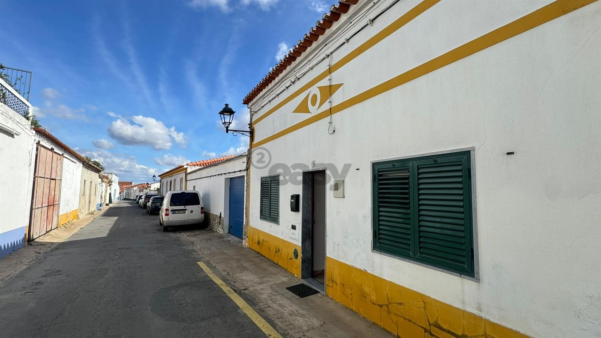 Moradia T3 no Centro de Castro Verde | Excelente potencial e localização privilegiada