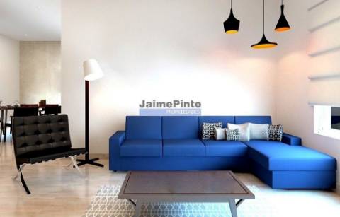 Apartamento T4 em construção, moderno. Portugal, Porto.