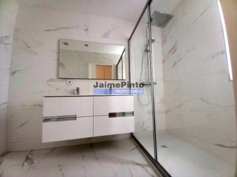 Apartamento T3 no Carvalhido. Portugal, Porto, Paranhos.