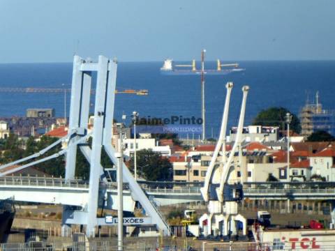 Terreno para construção de apartamentos. Matosinhos, Freixieiro, Perafita.