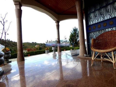 Casa de 9 quartos. Portugal, Norte, Mirandela.