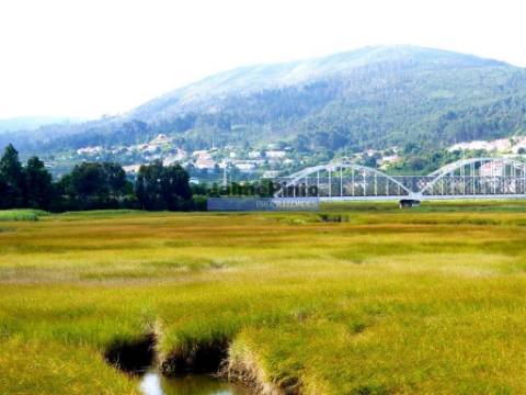 Moradia térrea V3, nova. Portugal, Campos, V. N. Cerveira.