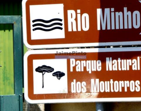 Moradia térrea V3, nova. Portugal, Campos, V. N. Cerveira.