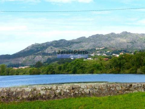 Moradia térrea V3, nova. Portugal, Campos, V. N. Cerveira.