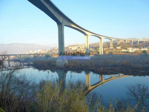 Hotel aprovado p/ construção, 20 quartos, Peso da Régua. Portugal, Douro, Régua.